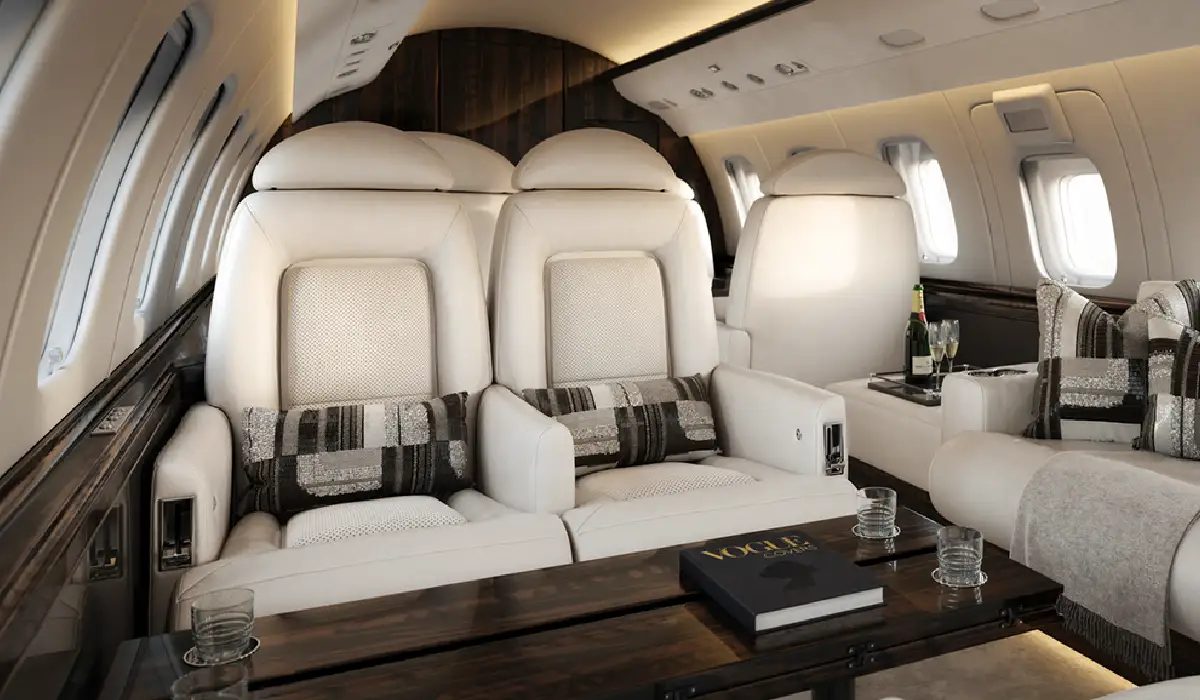 Bombardier - Challenger 600 - Best Heavy Jet Rentals - Best Preowned Jets - Exclusive Concierge Club.webp
